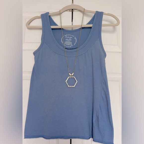 Soft & flowy blue Energie top! - Picture 2 of 11